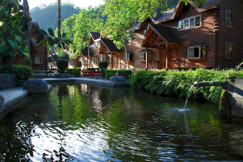 Master Bear Resort Wenquan Exterior photo